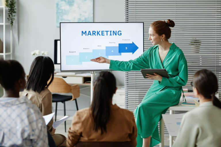 Marketing Analytics & Google Analytics 4